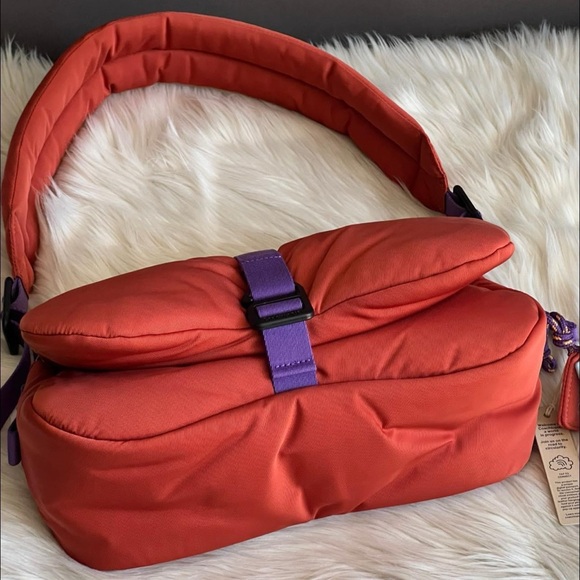 💰SOLD - CQ859 - Coachtopia Loop Puffy Wavy Dinky Bag - Picture 6 of 14